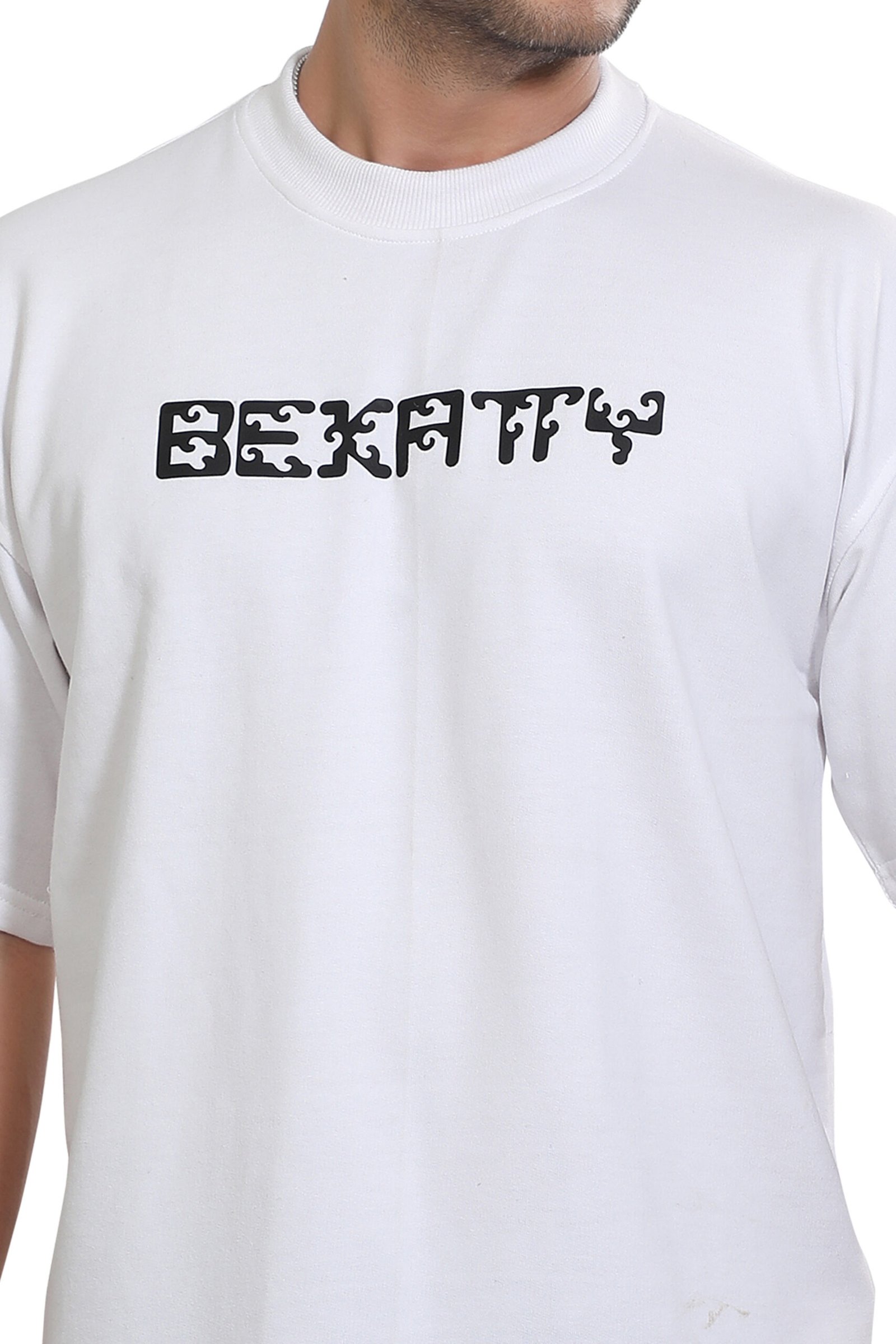 Minimal White Oversized T-Shirt - Image 4